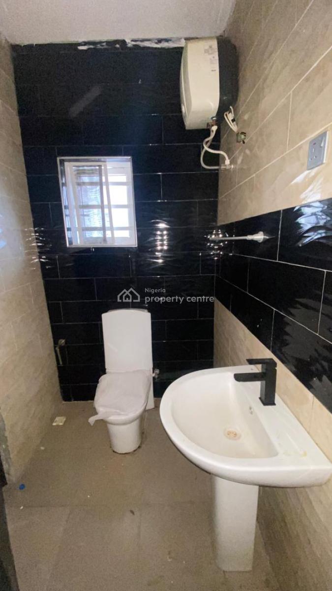 Newly Built 3 Bedroom Upstairs Apartment, Peninsula Garden Estate Behind Blenco Shoppers Hub, Sangotedo, Ajah, Lagos, Flat / Apartment for Rent
