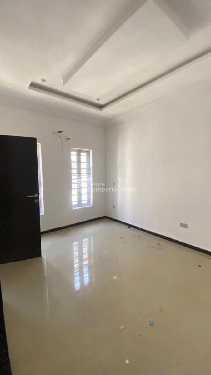 Newly Built 3 Bedroom Upstairs Apartment, Peninsula Garden Estate Behind Blenco Shoppers Hub, Sangotedo, Ajah, Lagos, Flat / Apartment for Rent