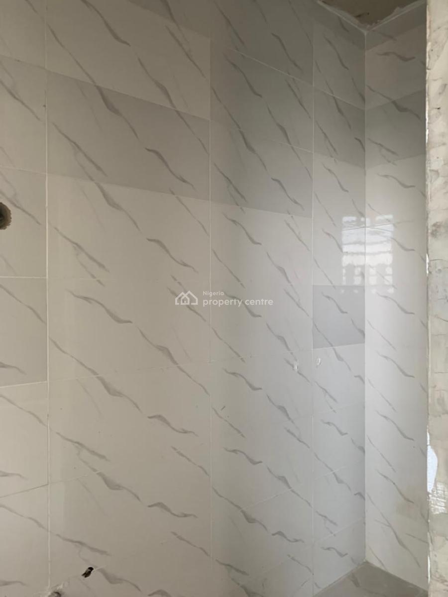 Newly Built 3 Bedroom Flat with a Room Servant Quarter, Lekki Right, Oriwu Street, Lekki Right., Lekki Phase 2, Lekki, Lagos, Flat / Apartment for Rent