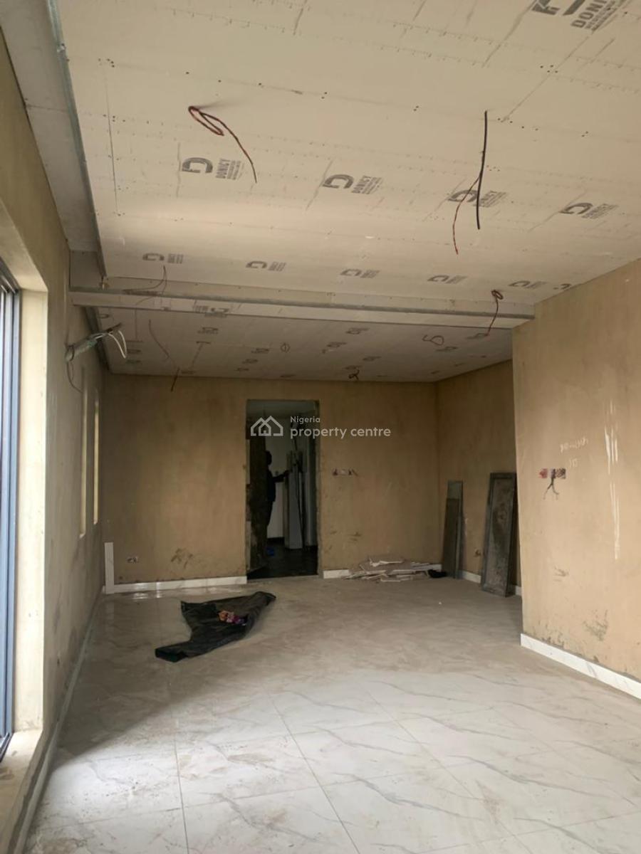 Newly Built 3 Bedroom Flat with a Room Servant Quarter, Lekki Right, Oriwu Street, Lekki Right., Lekki Phase 2, Lekki, Lagos, Flat / Apartment for Rent