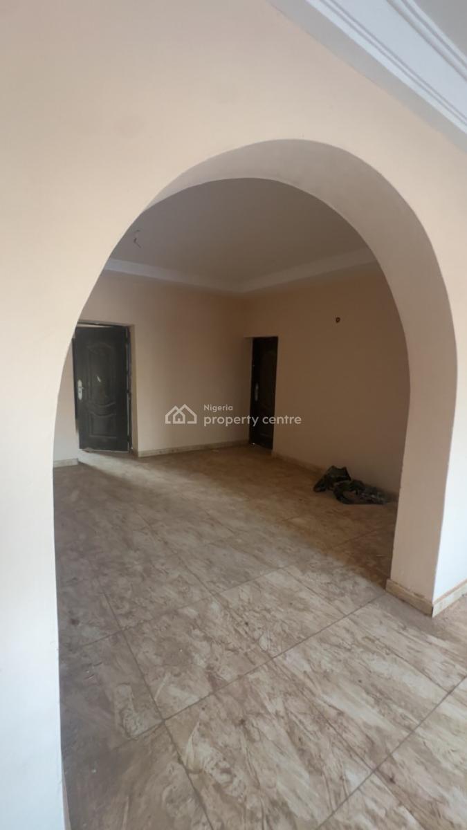 Luxurious Spacious 2 Bedroom Semi Detached Bungalow, Jikwoyi District, Jikwoyi, Abuja, Semi-detached Bungalow for Rent