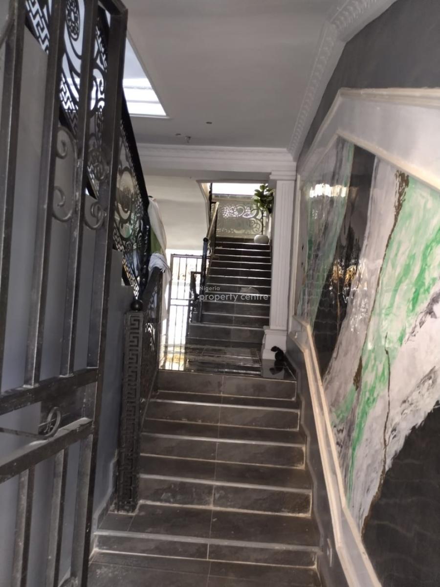 Massive Exclusive 2 Bedroom, Surulere, Lagos, Flat / Apartment for Rent