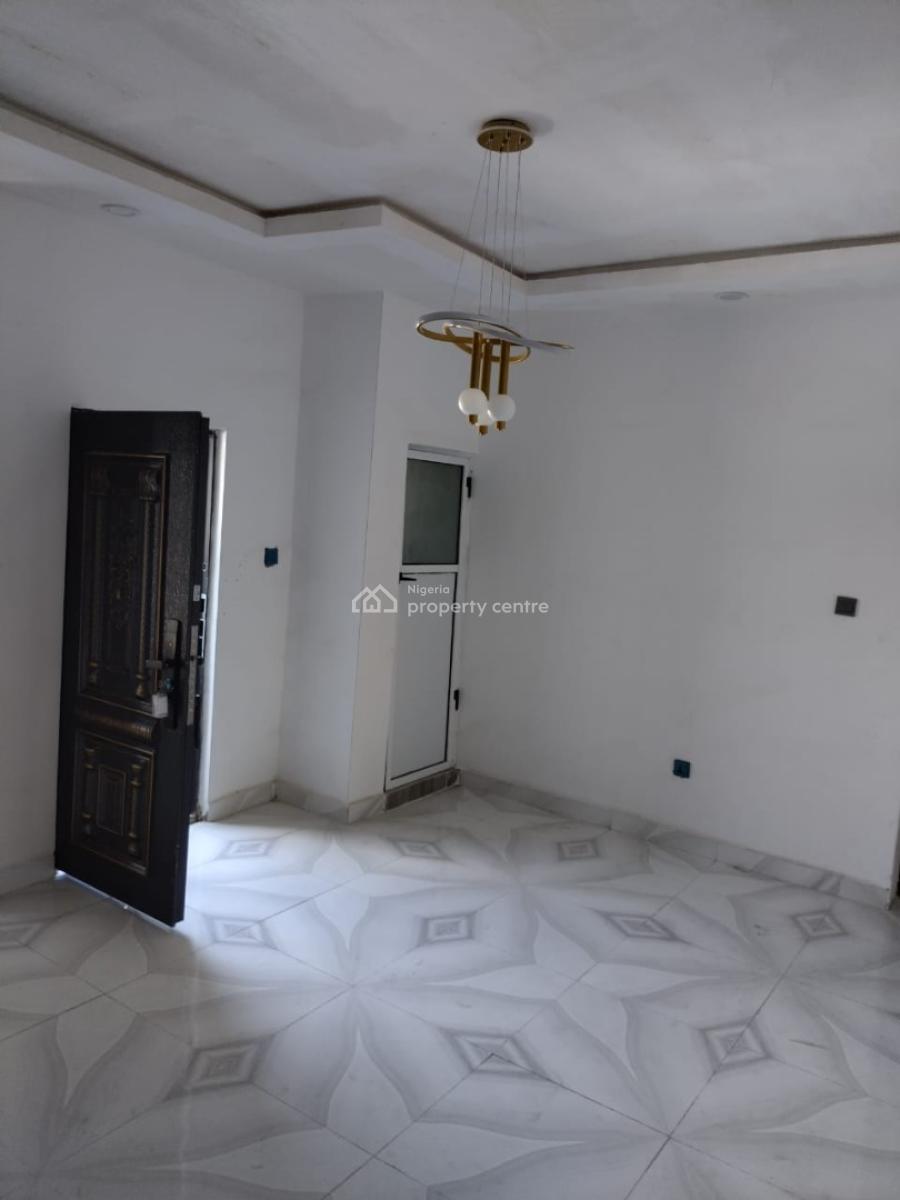 Massive Exclusive 2 Bedroom, Surulere, Lagos, Flat / Apartment for Rent