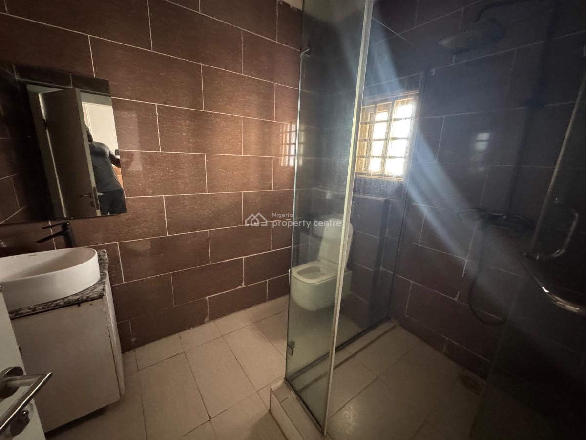 Executive Serviced Mini Flat at Lekki Right Side., Lekki Right Side, Lekki Phase 1, Lekki, Lagos, Mini Flat (room and Parlour) for Rent