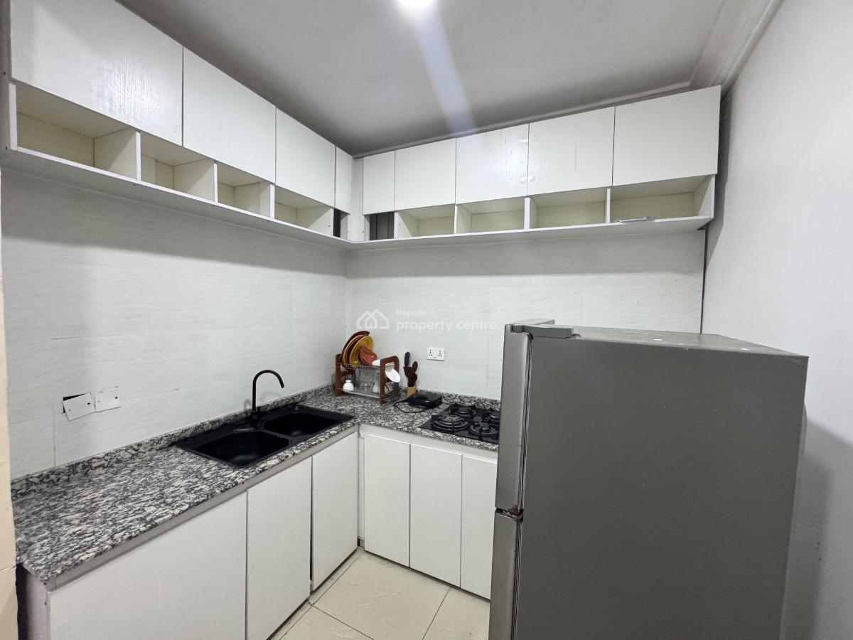 Executive Serviced Mini Flat at Lekki Right Side., Lekki Right Side, Lekki Phase 1, Lekki, Lagos, Mini Flat (room and Parlour) for Rent