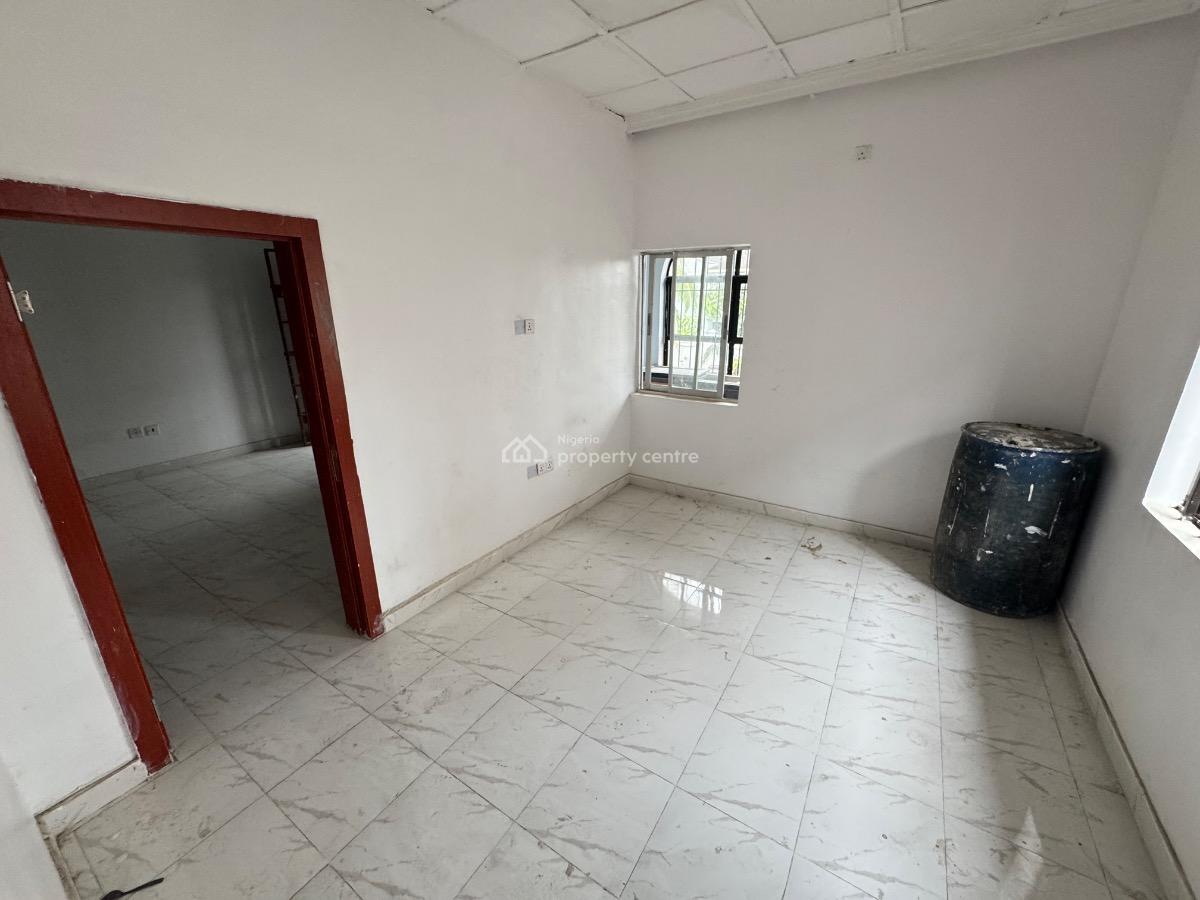 a Self Serviced Mini Flat in Lekki Phase 1., Lekki Phase 1, Lekki Phase 1, Lekki, Lagos, Mini Flat (room and Parlour) for Rent