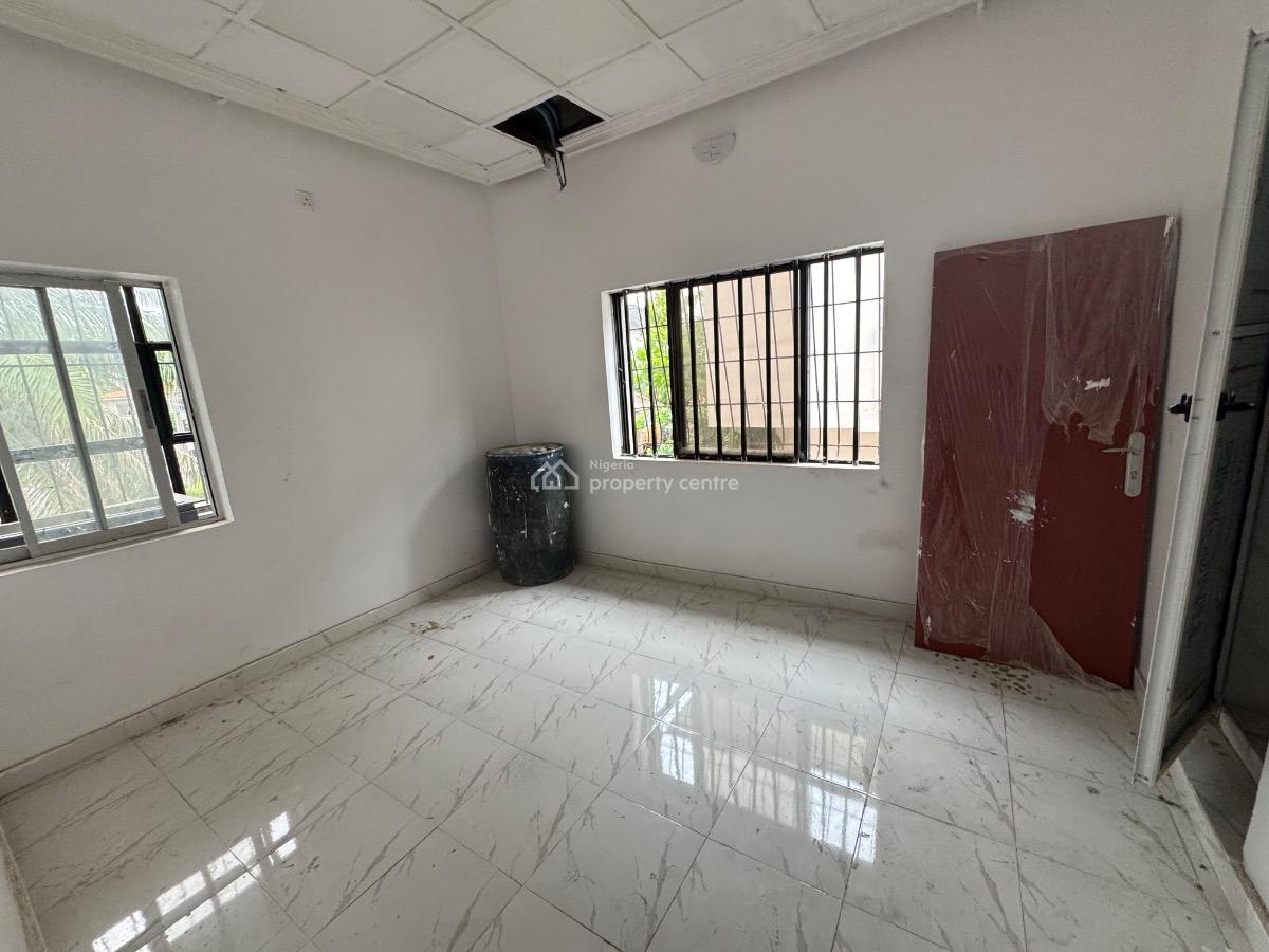 a Self Serviced Mini Flat in Lekki Phase 1., Lekki Phase 1, Lekki Phase 1, Lekki, Lagos, Mini Flat (room and Parlour) for Rent