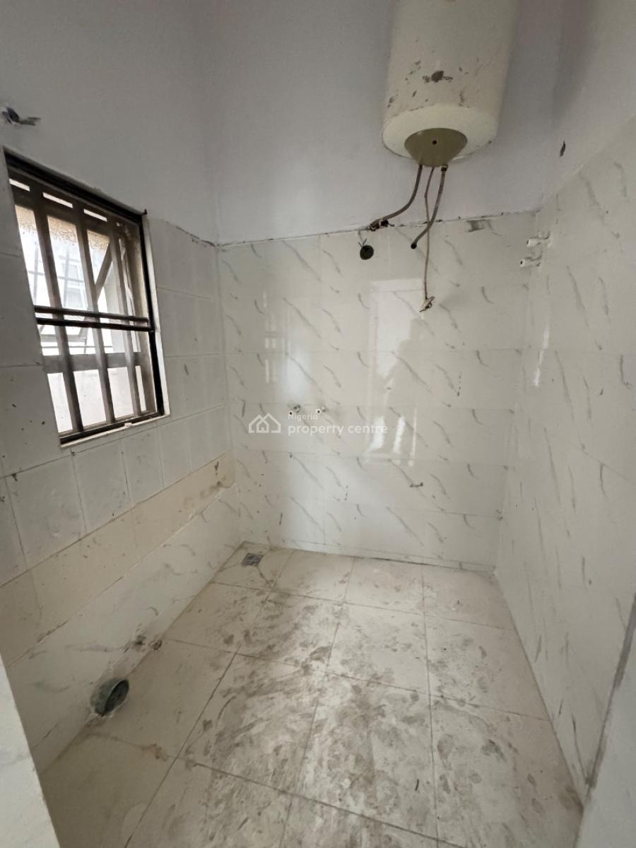 a Self Serviced Mini Flat in Lekki Phase 1., Lekki Phase 1, Lekki Phase 1, Lekki, Lagos, Mini Flat (room and Parlour) for Rent