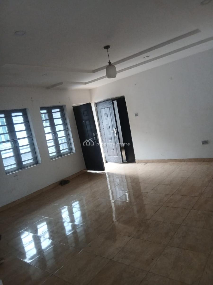 Spacious 3 Bedroom Flat Upper Floor, Channel Tv Drive, Opic, Isheri North, Lagos, Flat / Apartment for Rent