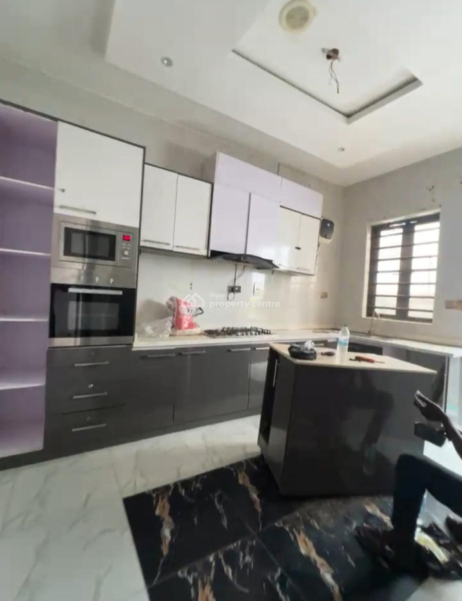 Massive Standard 1 Bedroom and Parlor (mini Flat) Well Ensuited, Salem Ikate, Lekki, Ikate Elegushi, Lekki, Lagos, Mini Flat (room and Parlour) for Rent