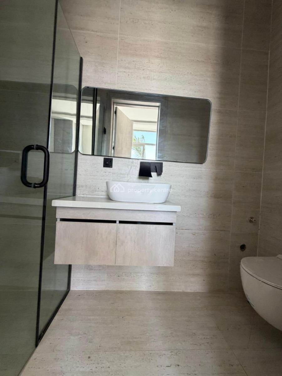 Exquisitely Built 2 Bedroom Penthouse, Off Admiralty Way, Lekki Phase 1, Lekki, Lagos, Flat / Apartment for Sale