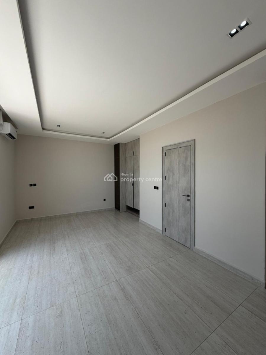 Exquisitely Built 2 Bedroom Penthouse, Off Admiralty Way, Lekki Phase 1, Lekki, Lagos, Flat / Apartment for Sale