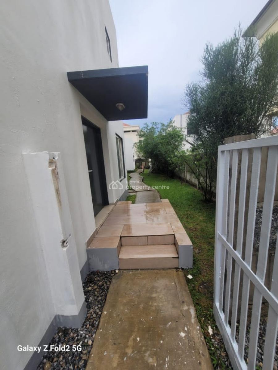a Luxurious 5-bedroom Fully Detached Family Home on 1,100sqm Land Size, Nicon Town Lekki Phase 1, Nicon Town, Lekki, Lagos, Detached Duplex for Sale