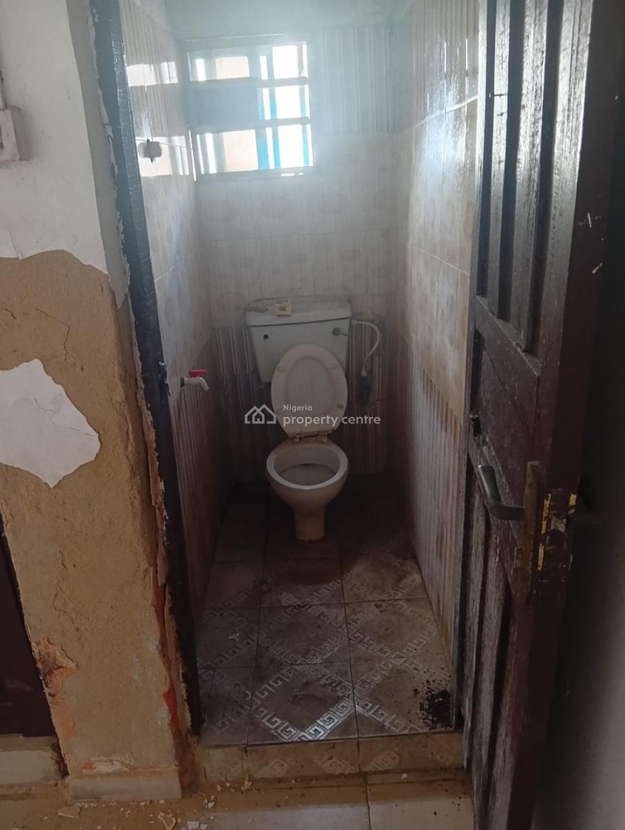 Spacious Mini Flat Upstairs, Off Lawanson Surulere, Lawanson, Surulere, Lagos, Mini Flat (room and Parlour) for Rent