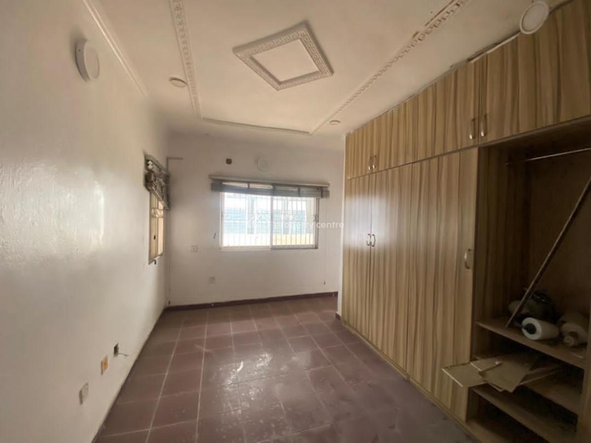 5-bedroom Semi-detached House with a Room Bq and Spacious 5 Car Parkin, Victoria Island Lagos, Victoria Island (vi), Lagos, Semi-detached Duplex for Rent