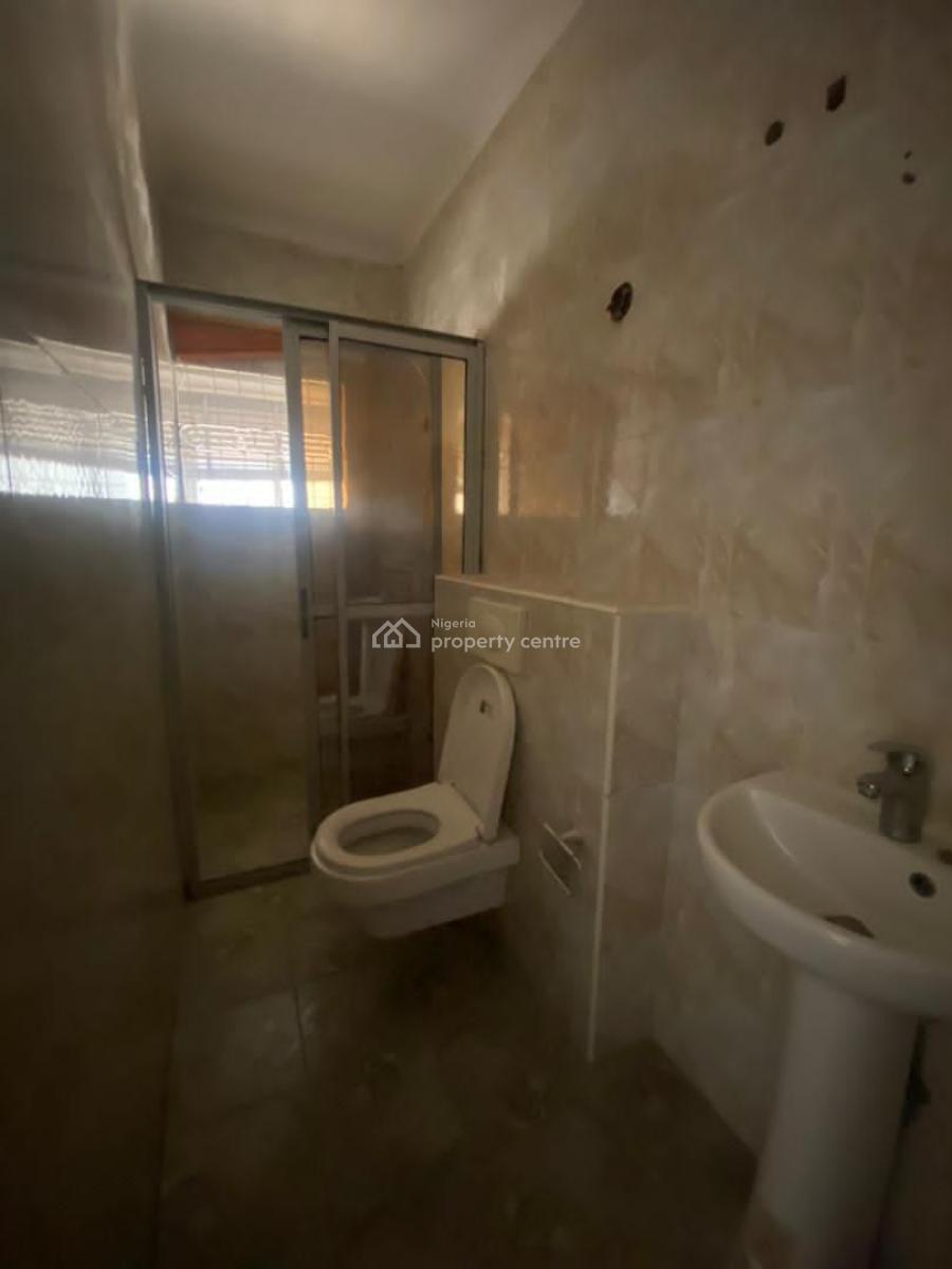 5-bedroom Semi-detached House with a Room Bq and Spacious 5 Car Parkin, Victoria Island Lagos, Victoria Island (vi), Lagos, Semi-detached Duplex for Rent