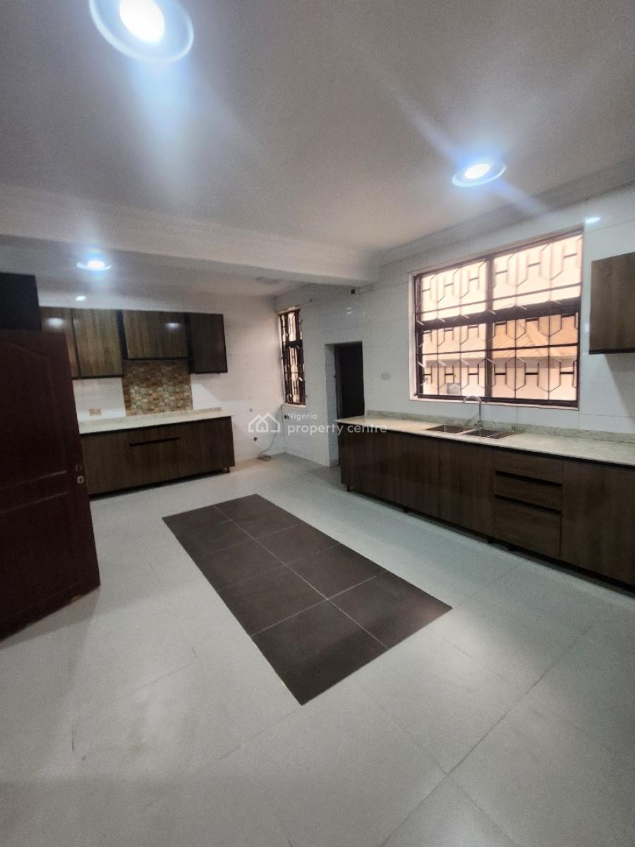 Spacious 6bedroom Stand-alone Duplex, with 2bedrom & 1rm Bq,20car Park, Maitama Main(tarred Rd), Maitama District, Abuja, Detached Duplex for Rent