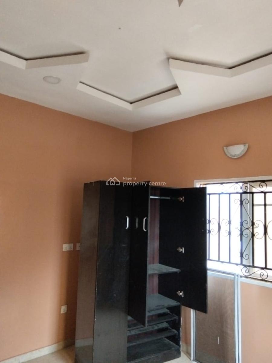 3bedroom Flat, Anifalaje Moyede Street, Akobo Ibadan, Ibadan, Oyo, Flat / Apartment for Rent