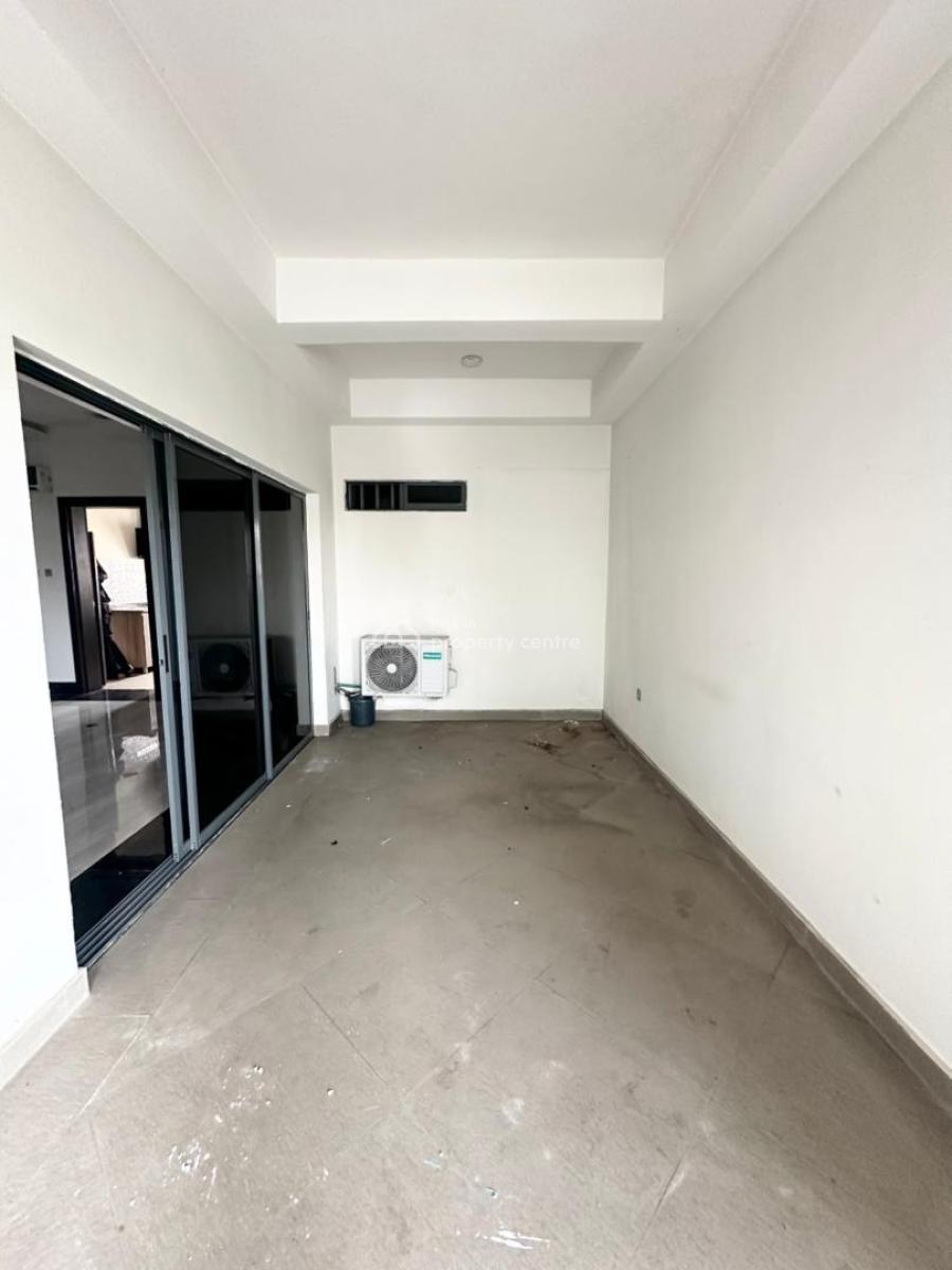 Well Maintained 3 Bedrrom Apartment, Lekki Phase One, Lekki, Lagos, Flat / Apartment for Rent