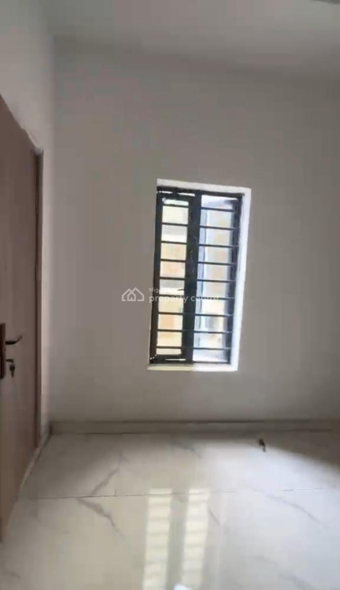 Newly Built 2 Bedroom Apartment, Alaguntan, Off Mobil Road, Ilaje, Ajah, Lagos, Flat / Apartment for Rent