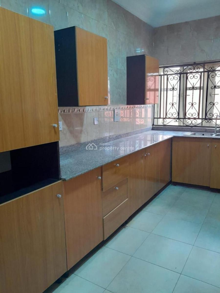 Lovely 3bedroom Apartment, Thomas Estate, Ajah, Lagos, Flat / Apartment for Rent