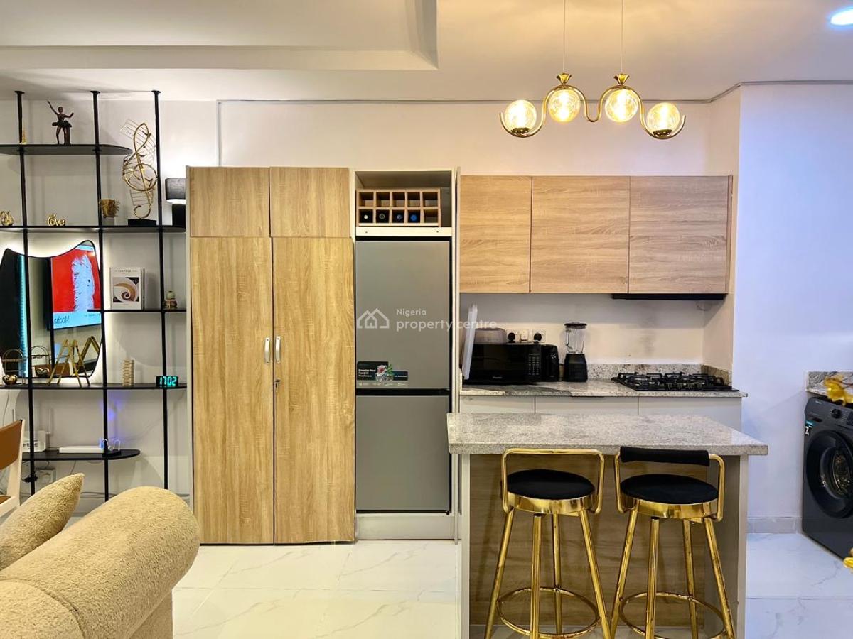 Nicely Furnished Two Bedroom Maisonette in a Nice Estate, Lekki Phase 1, Lekki, Lagos, Flat / Apartment Short Let