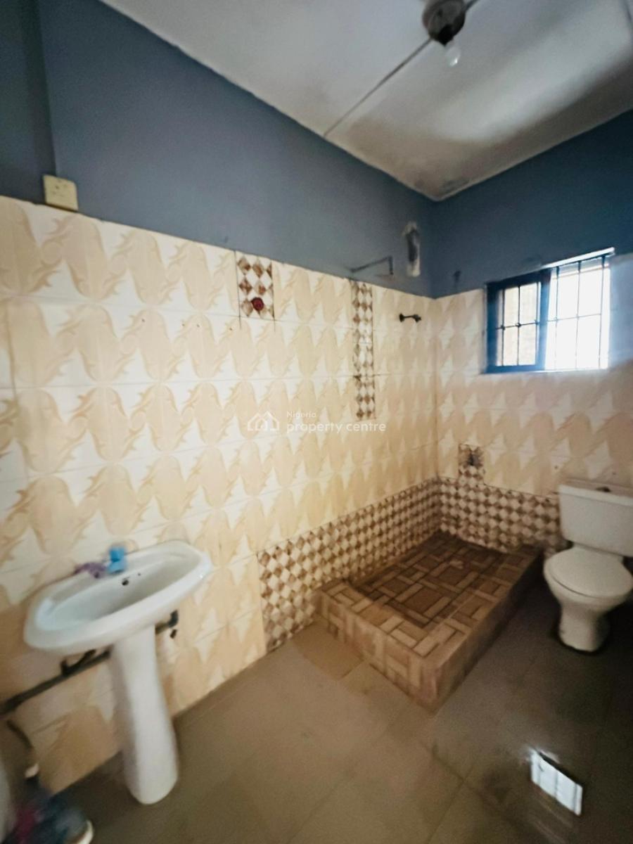 Spacious 3bedroom Flat in a Secured Estate, Ikota, Lekki, Lagos, Flat / Apartment for Rent