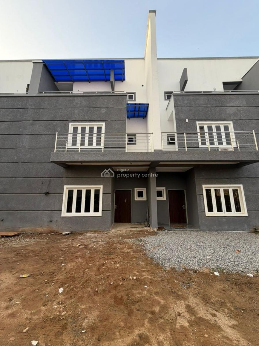 Distress 4 Bedroom Terraced Duplex 1 Room Bq, Stella Maris, Life Camp, Abuja, Terraced Duplex for Sale