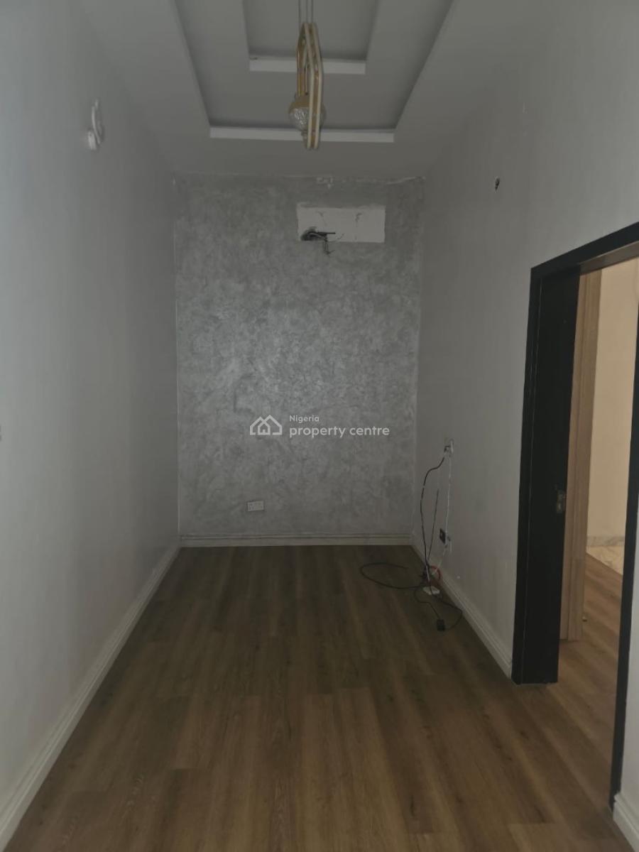 Elegantly Built 4 Bedroom Terrace Duplex + Inverter, Ikota, Lekki, Lagos, Terraced Duplex for Rent