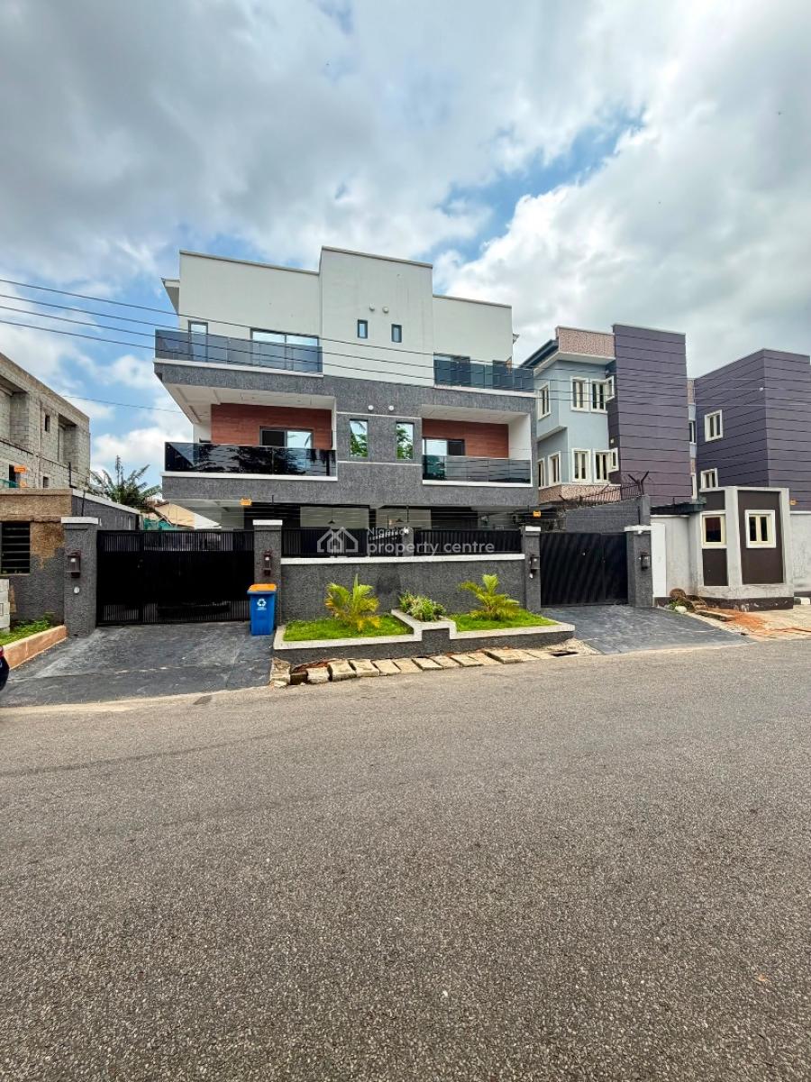 Spaciously Built  4 Bedrooms Semi Detached with Bq, Gra, Ogudu, Lagos, Semi-detached Duplex for Sale