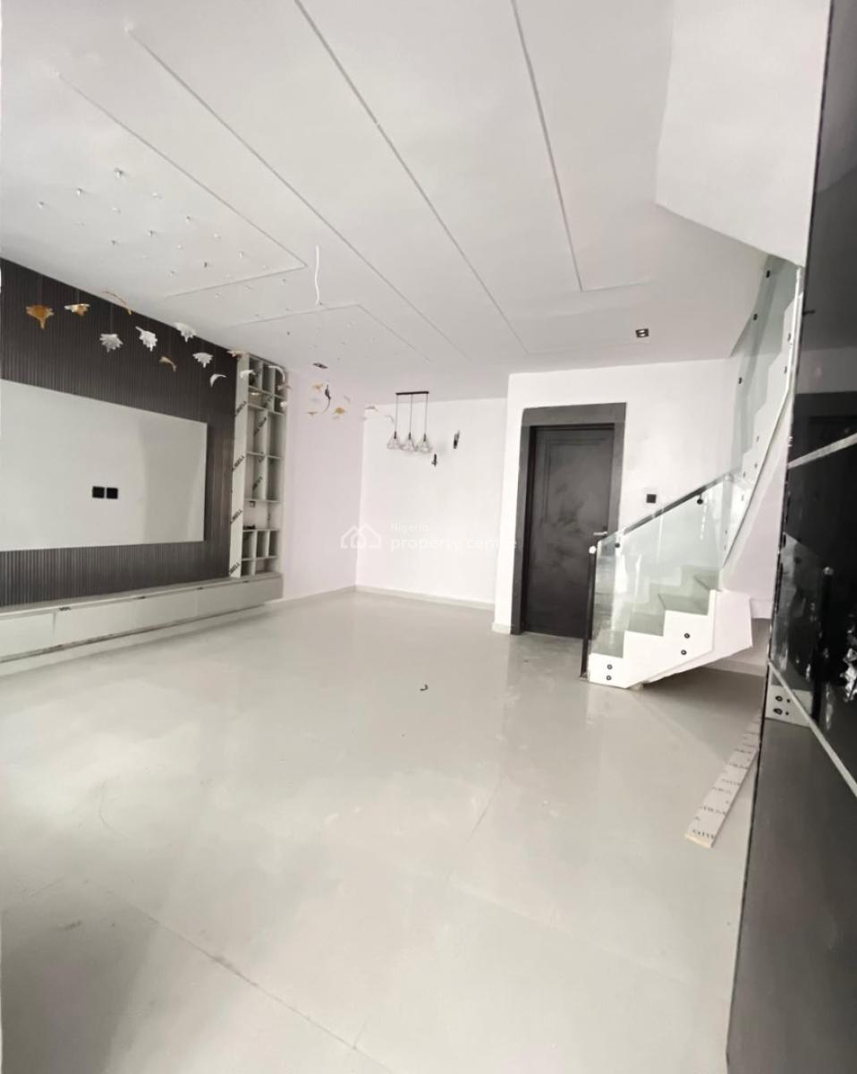 3 Bedroom Semi Detached + Bq, Ikota, Lekki, Lagos, Semi-detached Duplex for Sale