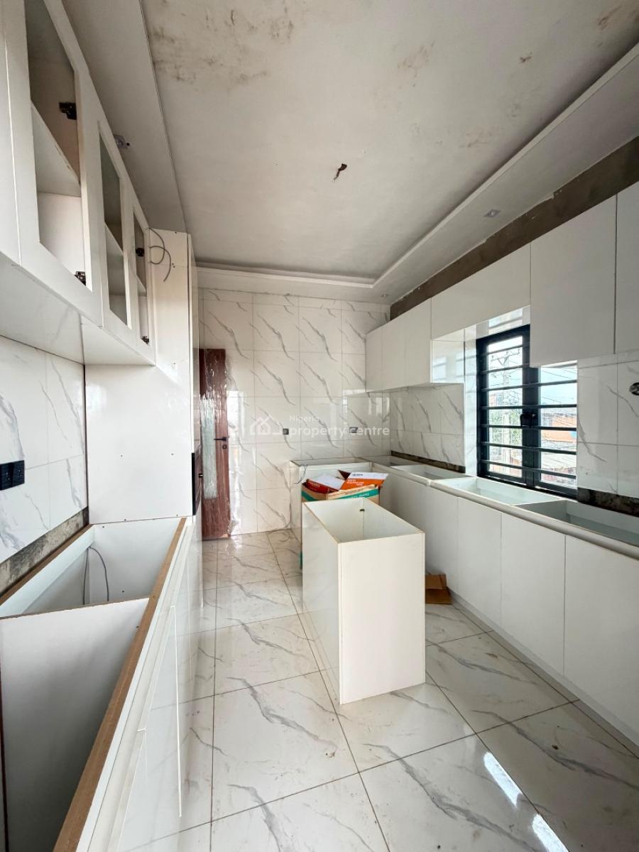 Contemporary 4 Bedrooms Semi Detached Duplex with Bq, Maryland, Lagos, Semi-detached Duplex for Sale