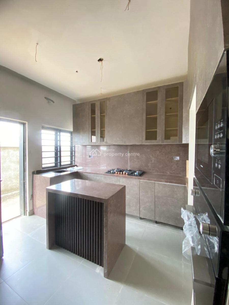 Well-finished 4 Bedroom Terrace Duplex with Bq, Platinum Way, Lekki, Lagos, Terraced Duplex for Sale