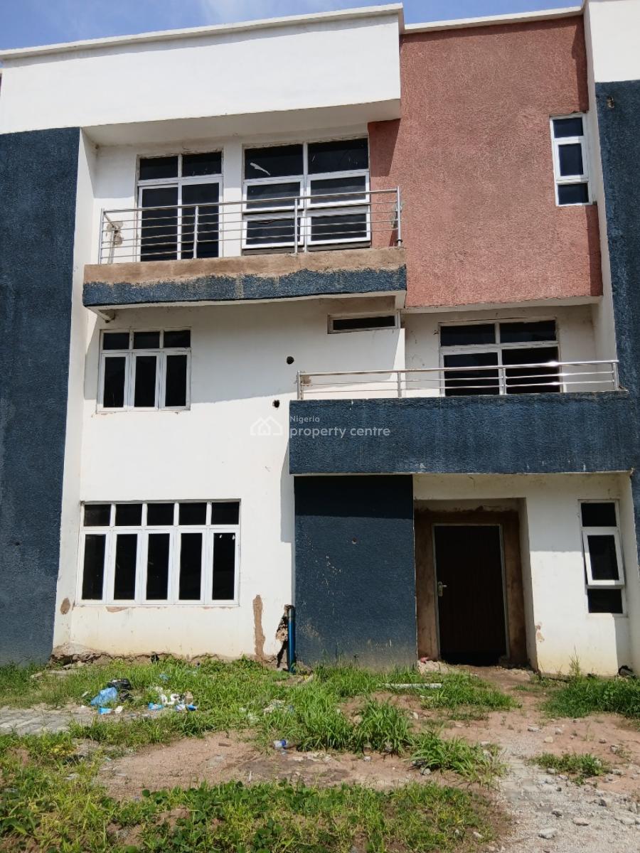 Carcass 4-bedroom Terrace Duplex with 1-room Bq, Dantata Estate, Gwarinpa, Abuja, Terraced Duplex for Sale