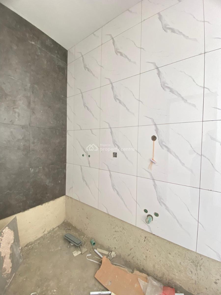 Modern Well-finished 2 Bedroom Apartment, Platinum Way, Lekki, Lagos, Flat / Apartment for Sale