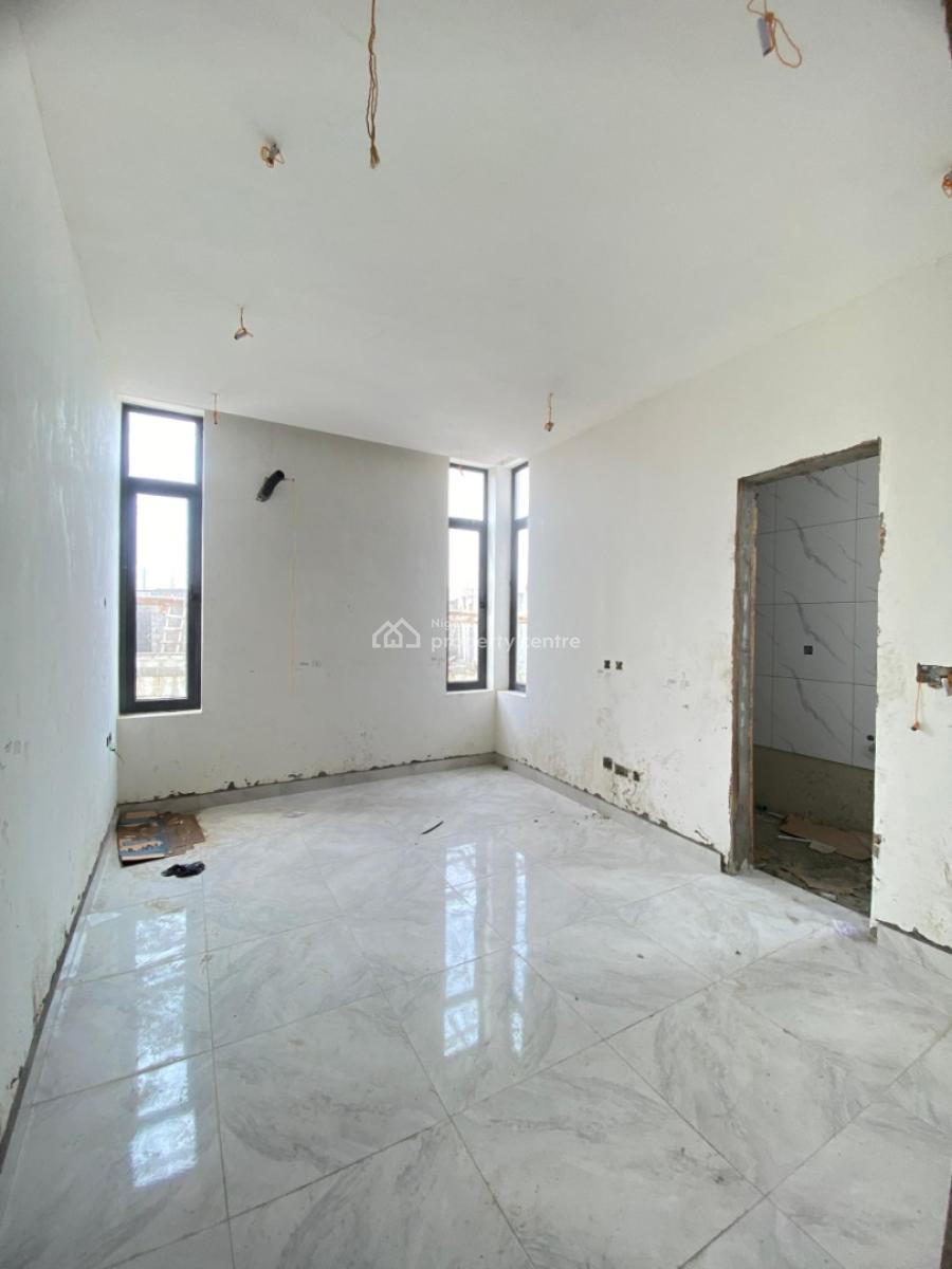 Modern Well-finished 2 Bedroom Apartment, Platinum Way, Lekki, Lagos, Flat / Apartment for Sale
