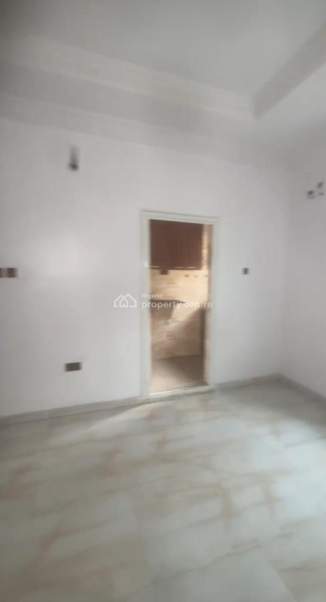 Executive Large Roomself Contain, Alagomeji, Yaba, Lagos, Self Contain (single Rooms) for Rent