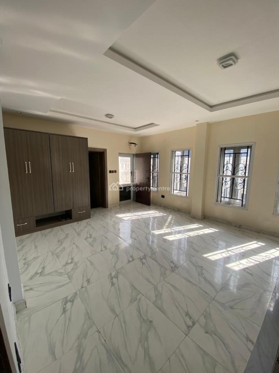 Tastefully Finished Four Bedroom Pent Flat, Lekki Right Side By White Sand School, Lekki Phase 1, Lekki, Lagos, Flat / Apartment for Rent