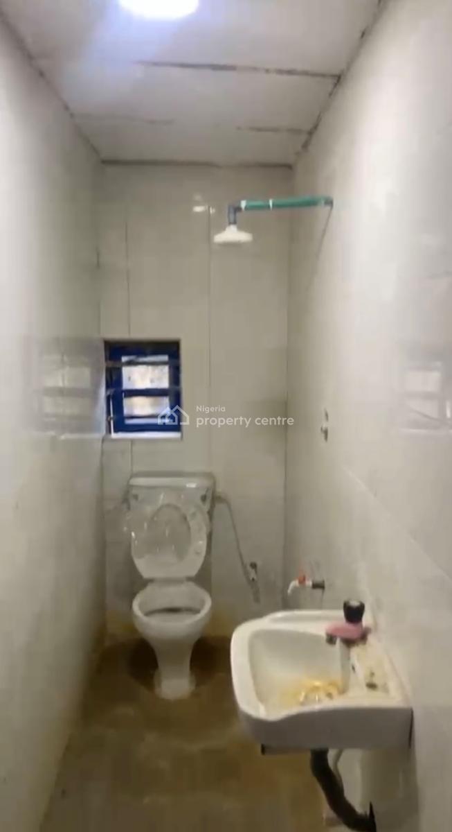 Spacious Miniflat, Oworonshoki, Shomolu, Lagos, Mini Flat (room and Parlour) for Rent