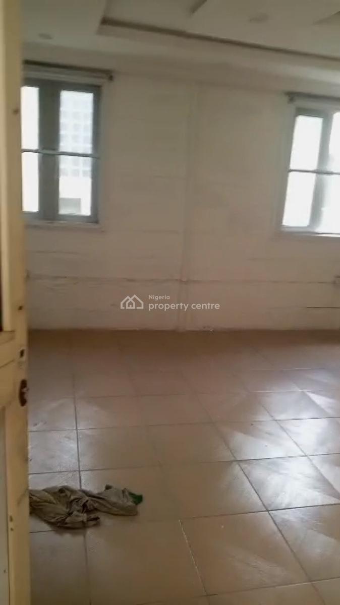 Shop Space on 2 Floors, Toyin Street, Ikeja, Lagos, Shop for Rent