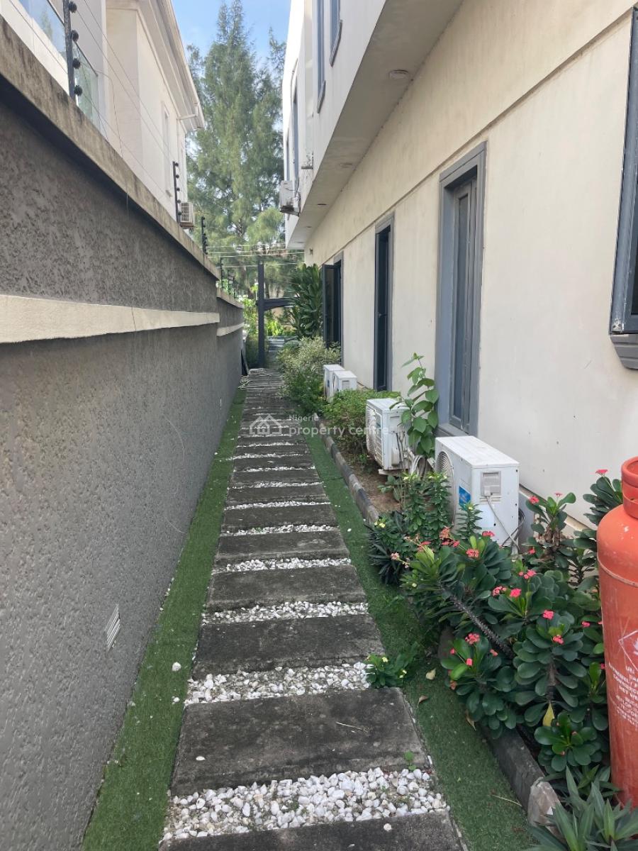 Luxury Furnished 5 Bedrooms with Bq, Megamond Estate, Lekki County, Lekki, Lagos, House for Sale