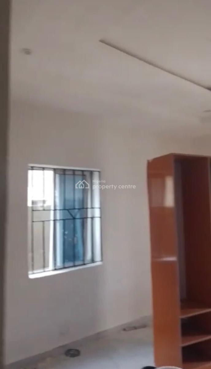 Nice Room and Parlor in a Good Location, Akabueze Street, Majek, Sangotedo, Ajah, Lagos, Mini Flat (room and Parlour) for Rent
