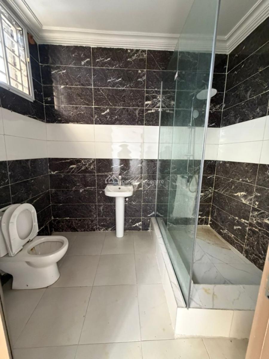 Single Room Upstairs Available, Cluster 1 Lekki County, Lekki, Lagos, Self Contain (single Rooms) for Rent