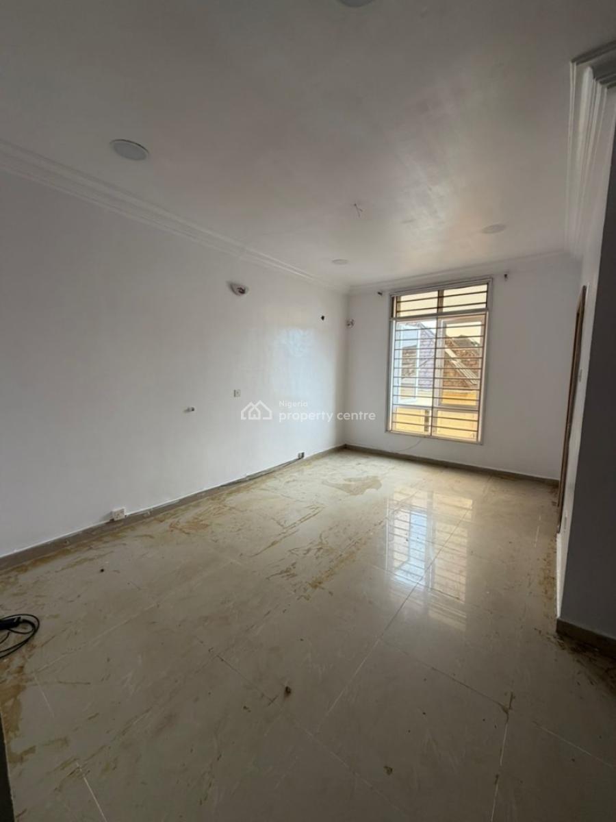 Single Room Upstairs Available, Cluster 1 Lekki County, Lekki, Lagos, Self Contain (single Rooms) for Rent