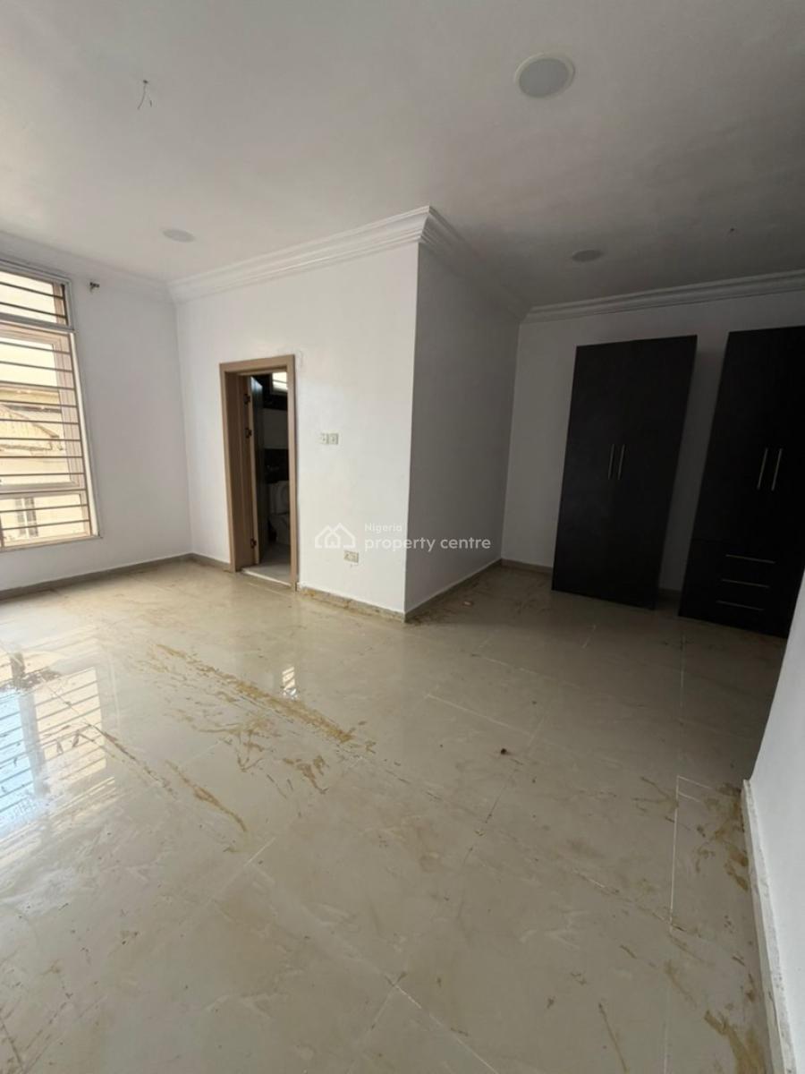 Single Room Upstairs Available, Cluster 1 Lekki County, Lekki, Lagos, Self Contain (single Rooms) for Rent