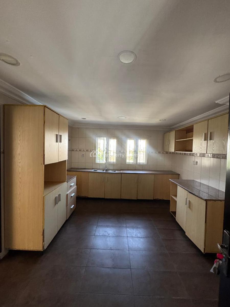 3 Bedroom Apartment with Bq, Lekki Phase 1, Lekki, Lagos, Flat / Apartment for Rent
