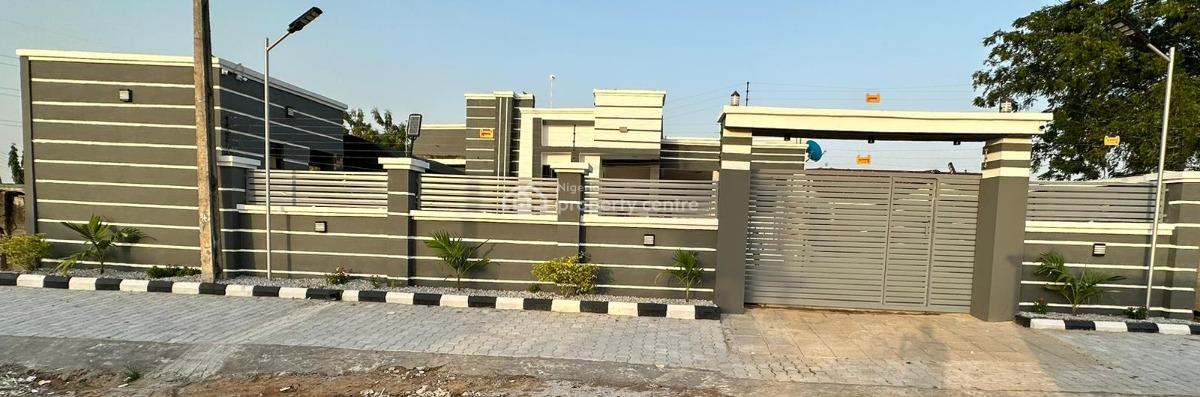 Home Away From Home: Luxury 2 Bedroom Serviced Apartment, Airport Road, Lugbe, Kiami, Lugbe District, Abuja, Flat / Apartment Short Let