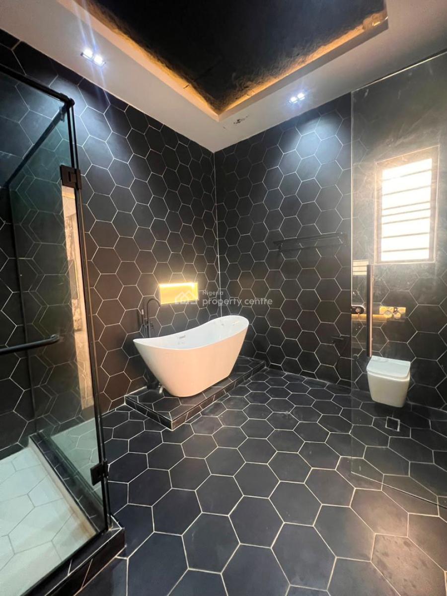 Beautifully Designed 5 Bedroom Deatched Duplex with Rooftop Lounge, Lekki Phase 1, Lekki, Lagos, Detached Duplex for Sale