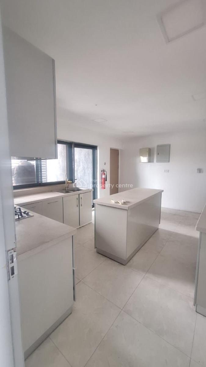 Luxury 3 Bedroom Condominium, Lekki Phase 1, Lekki, Lagos, Flat / Apartment for Rent