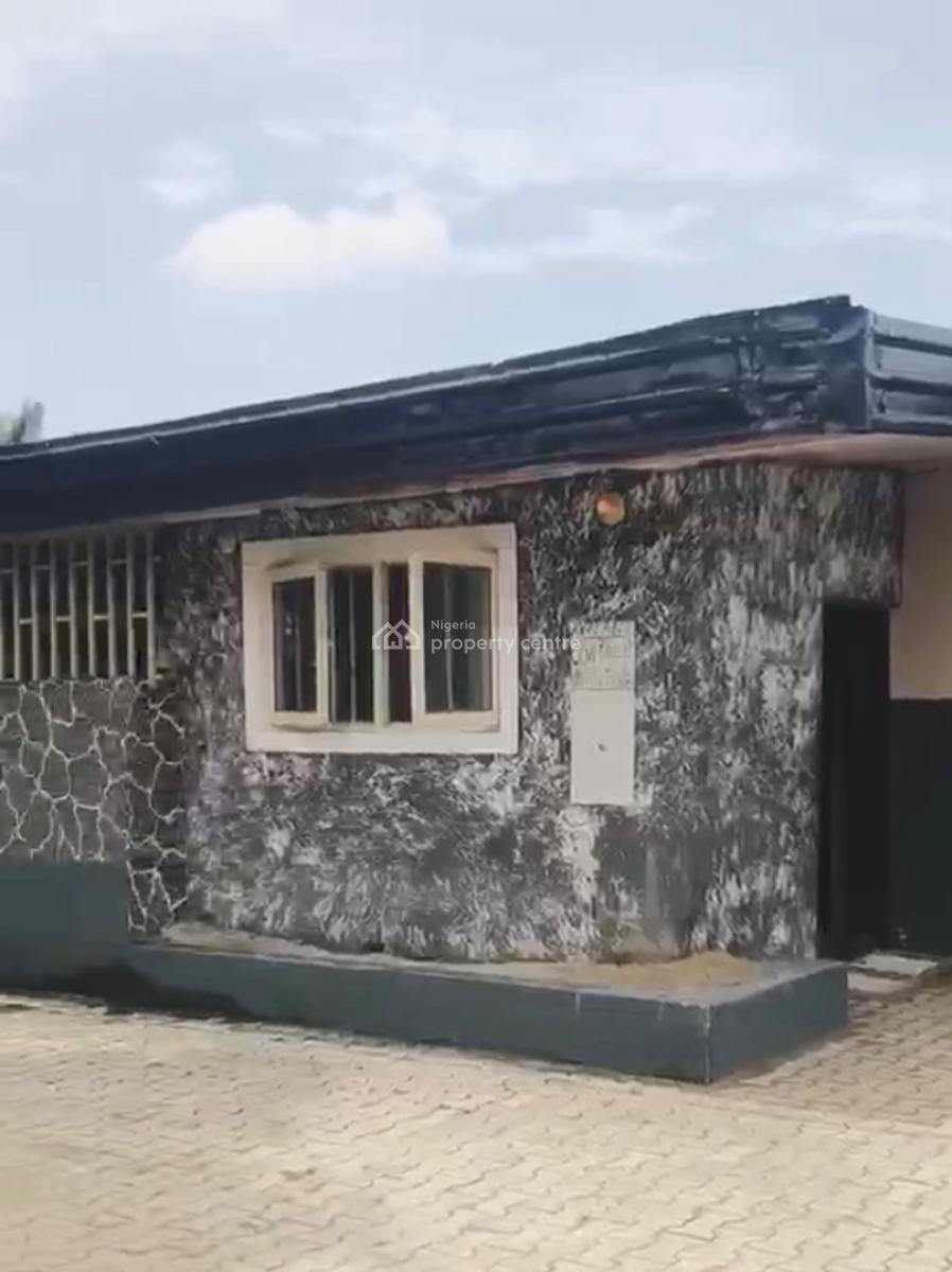 Fantastic Functional 9 Rooms Hotel, Elimgbu - Orogiwe Road ( Rumoudara - Tank Axis), Port Harcourt, Rivers, Hotel / Guest House for Sale